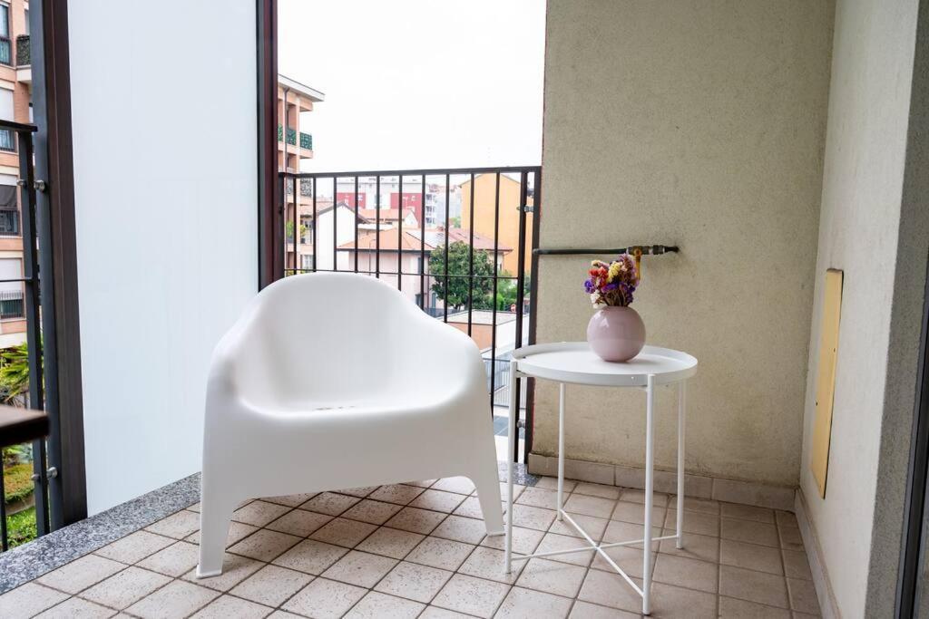 Apartamento Luminoso Trilocale Affori Centro Milán Exterior foto